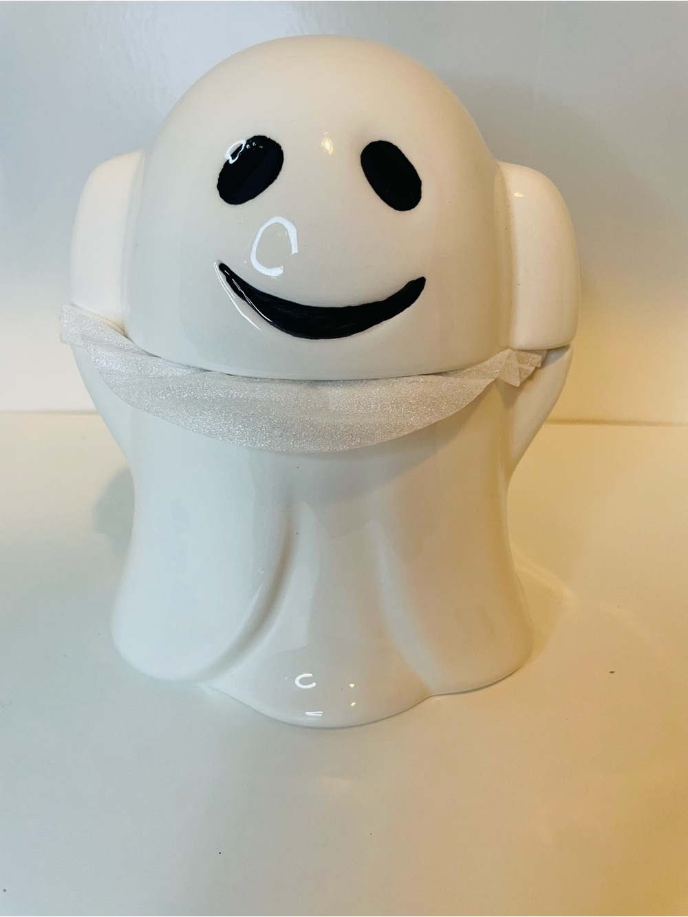 🍪 White Ceramic Ghost Cookie Jar - Smiling Ghost Halloween Decor
